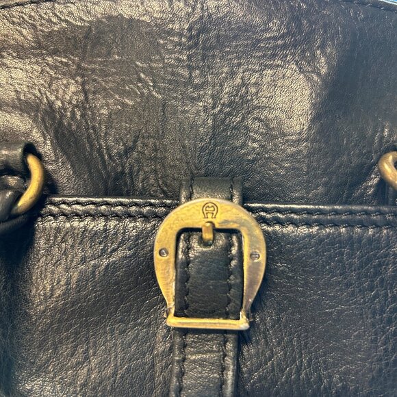 Etienne Aigner Soft Leather Small Top Handle Purse 9" tall x 12" wide x 3" deep - Picture 5 of 10